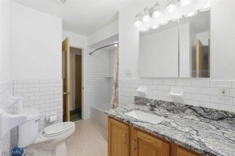5071 Evergreen Drive North Olmsted OH 44070