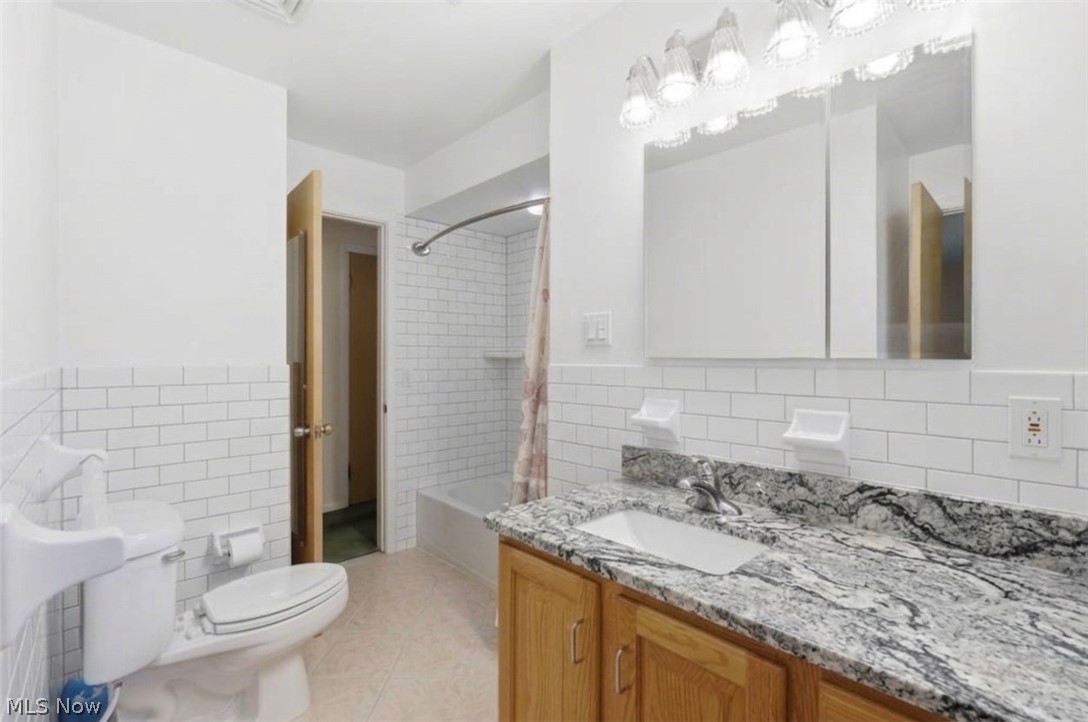 5071 Evergreen Drive North Olmsted OH 44070