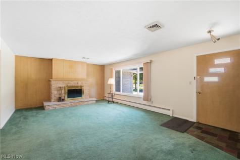 5071 Evergreen Drive North Olmsted OH 44070