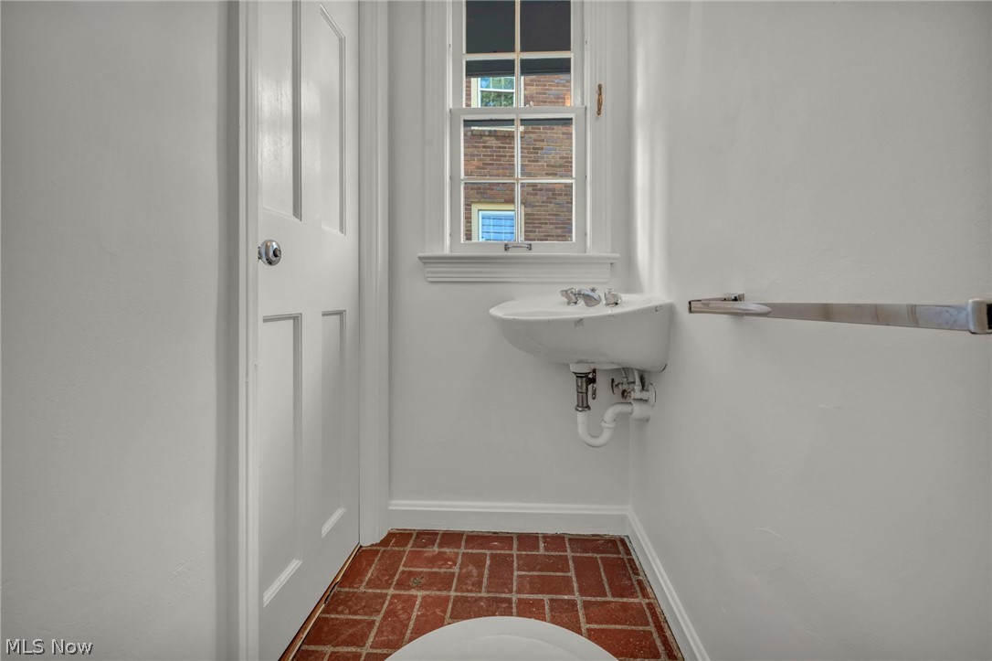 3543 Lytle Road Shaker Heights OH 44122