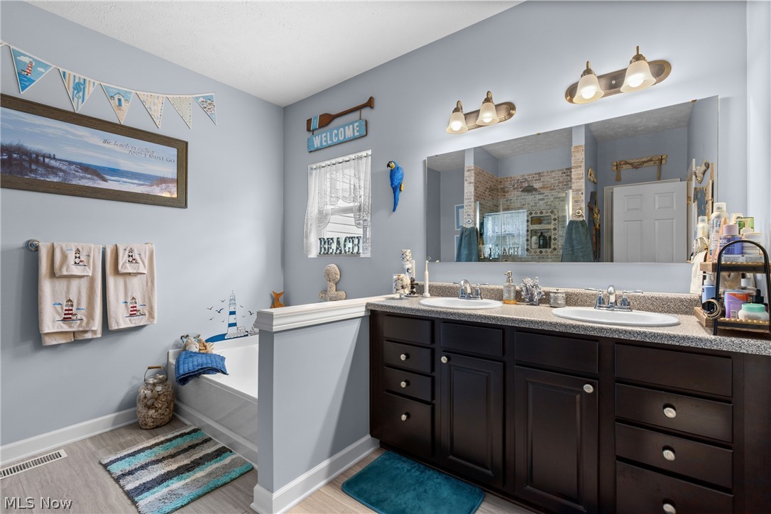 1692 Township Road 102 Dillonvale OH 43917