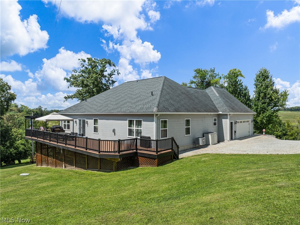 1692 Township Road 102 Dillonvale OH 43917
