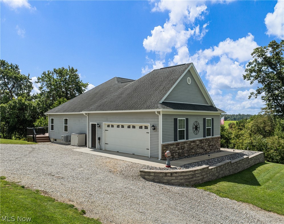 1692 Township Road 102 Dillonvale OH 43917