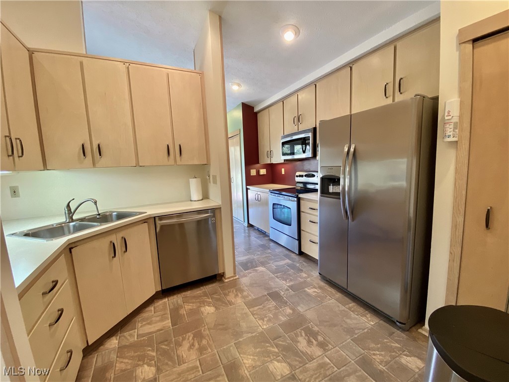 12539 Olympus Way Strongsville OH 44149