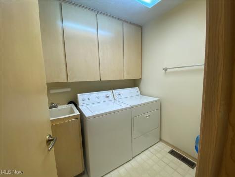 12539 Olympus Way Strongsville OH 44149