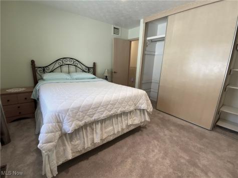 12539 Olympus Way Strongsville OH 44149