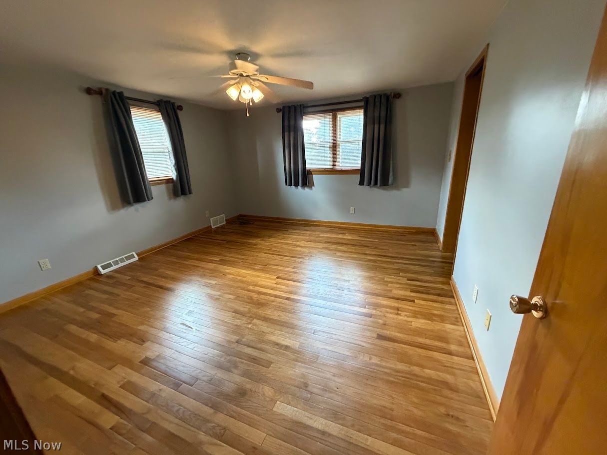 212 Colonial Avenue SE New Philadelphia OH 44663