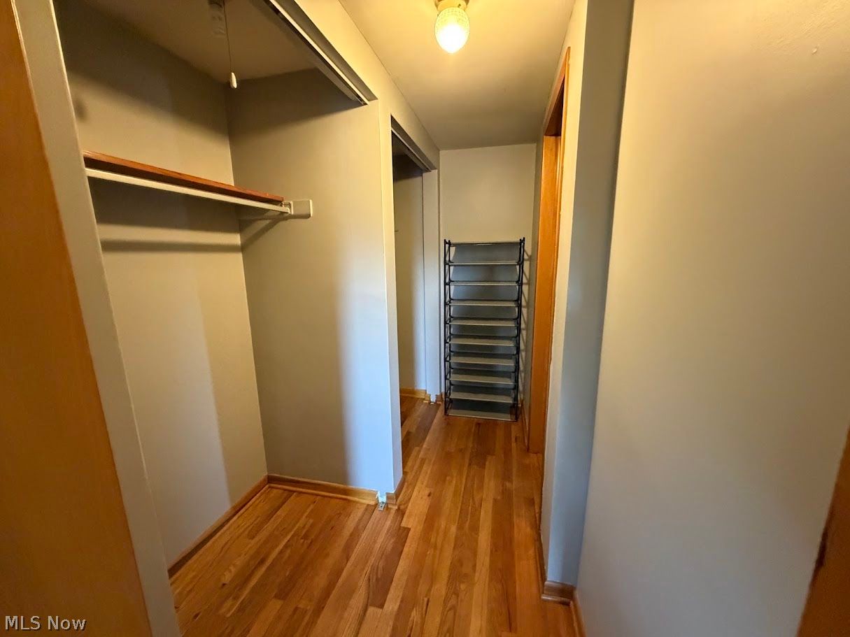 212 Colonial Avenue SE New Philadelphia OH 44663