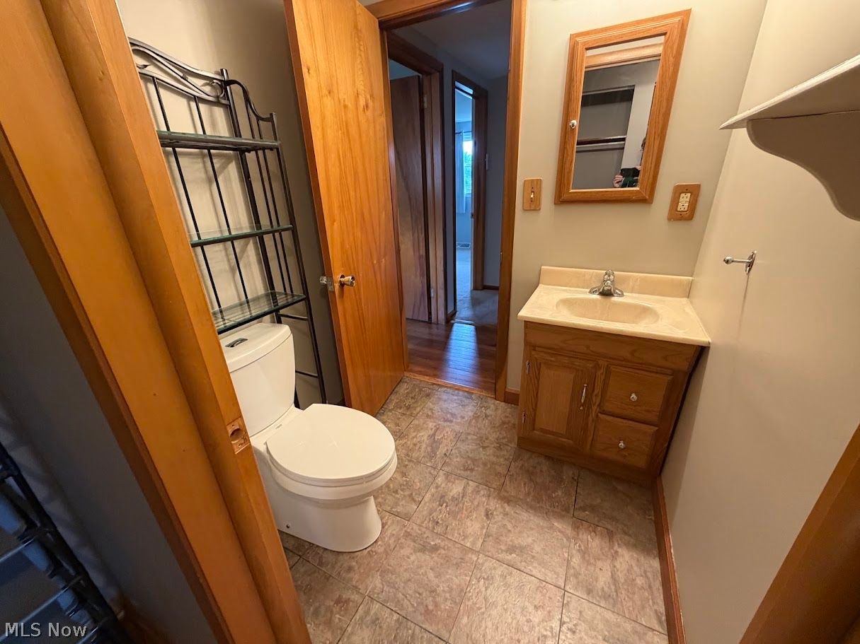 212 Colonial Avenue SE New Philadelphia OH 44663
