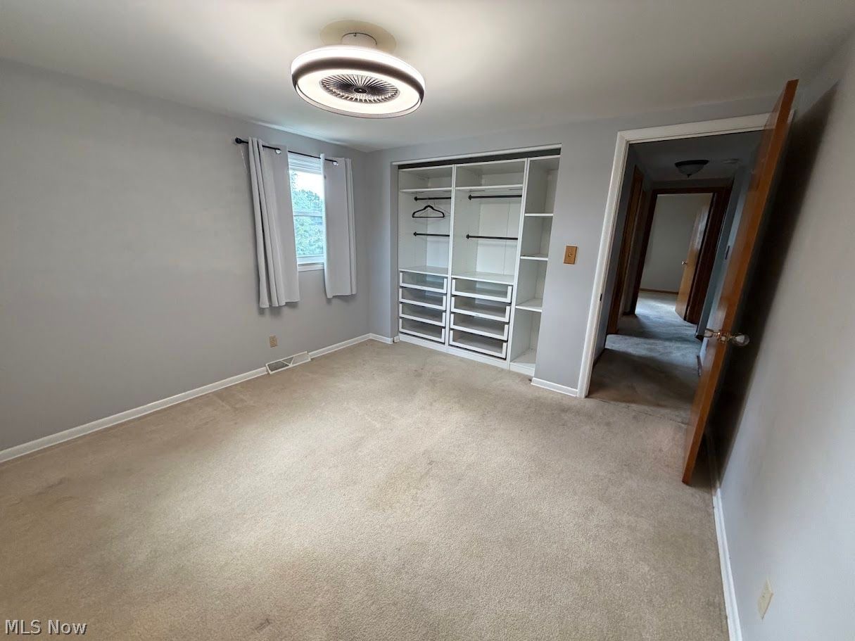 212 Colonial Avenue SE New Philadelphia OH 44663