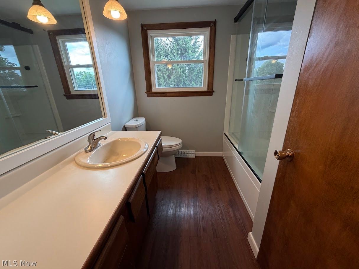 212 Colonial Avenue SE New Philadelphia OH 44663