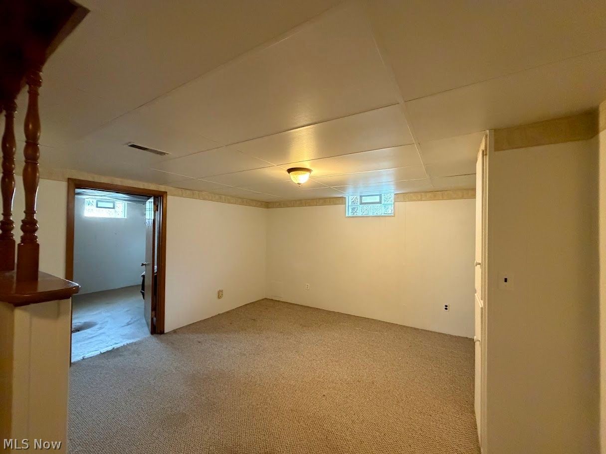 212 Colonial Avenue SE New Philadelphia OH 44663