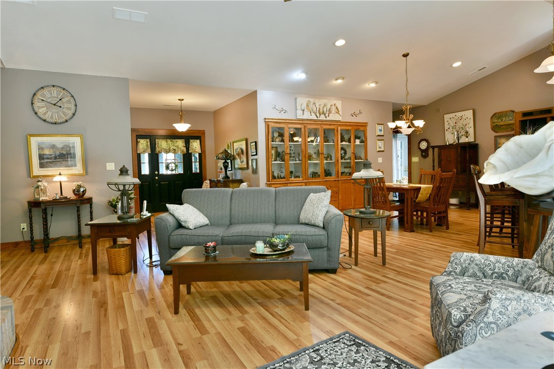 4955 Turkey Run Road Vienna OH 44473