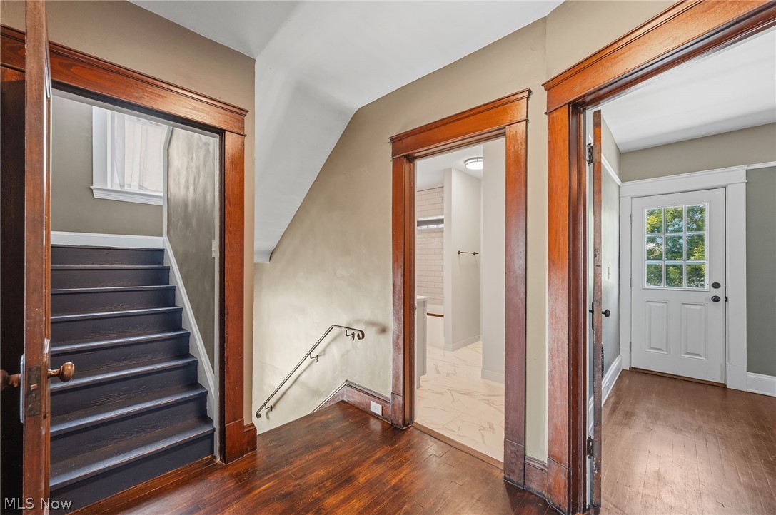 1909 W 74th Street Cleveland OH 44102