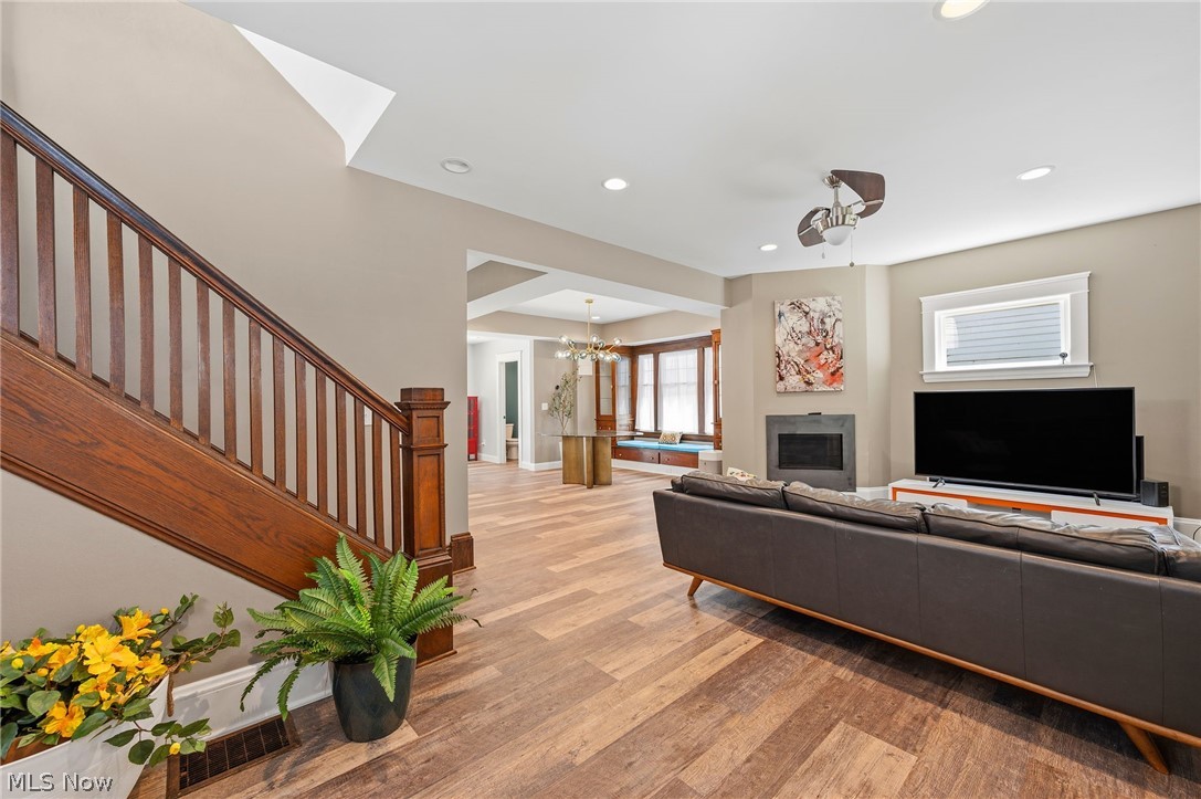 1909 W 74th Street Cleveland OH 44102