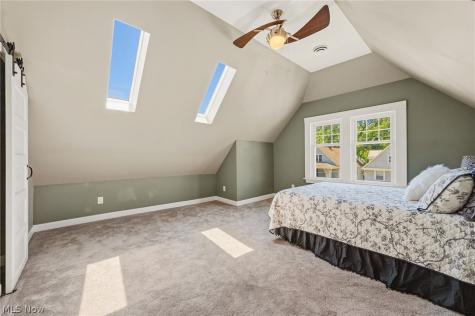 1909 W 74th Street Cleveland OH 44102