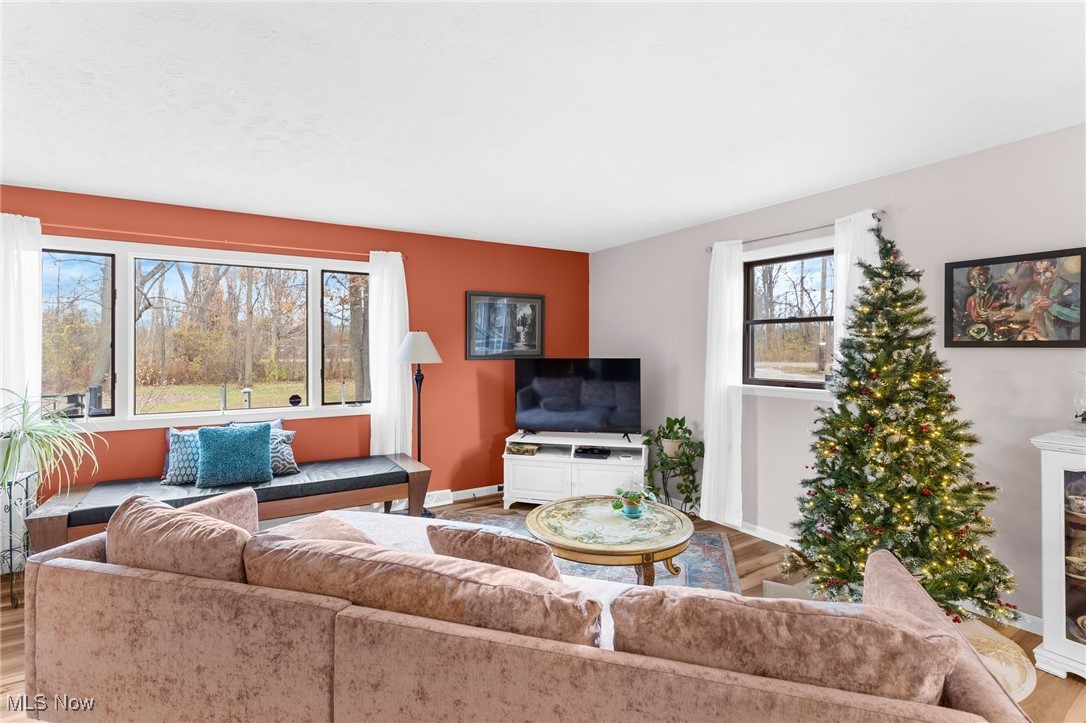 1596 Warren Avenue Niles OH 44446