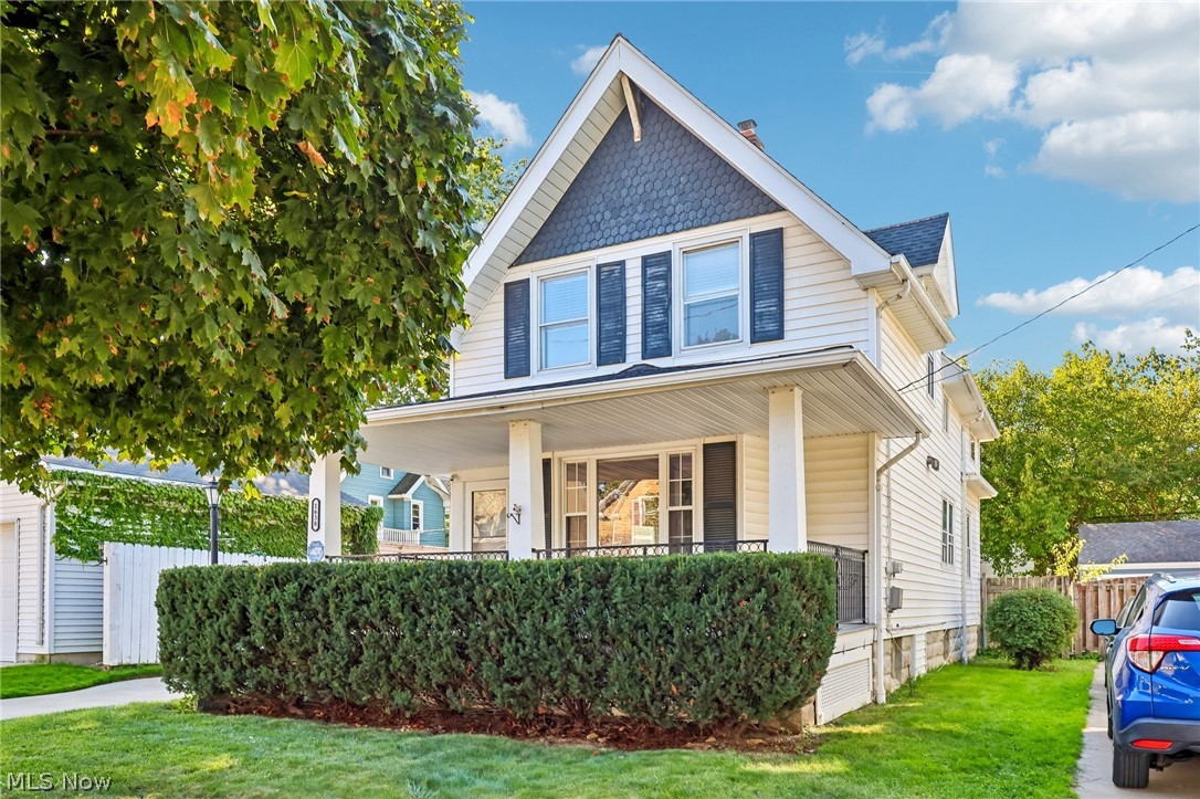 1638 Rosewood Avenue Lakewood OH 44107