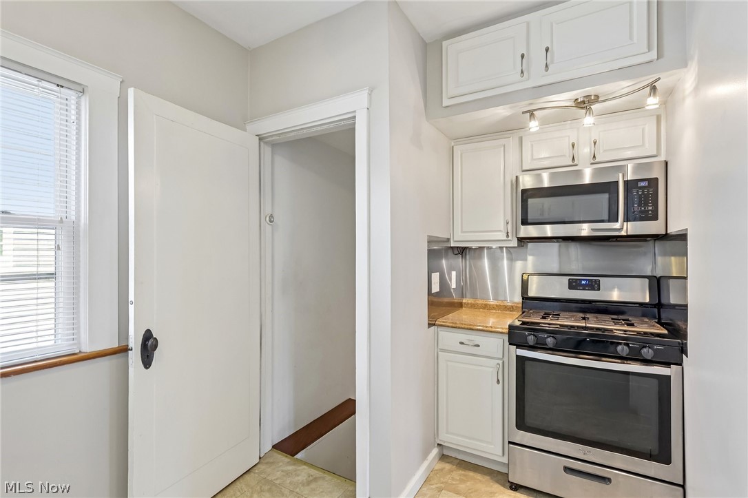 1638 Rosewood Avenue Lakewood OH 44107