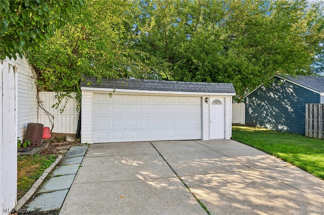 1638 Rosewood Avenue Lakewood OH 44107