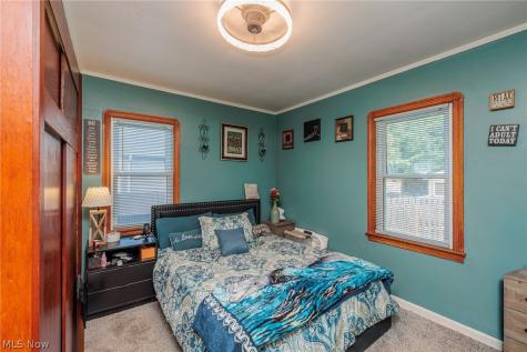 2415 E Ridgewood Drive Seven Hills OH 44131