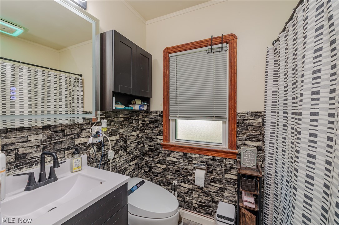 2415 E Ridgewood Drive Seven Hills OH 44131