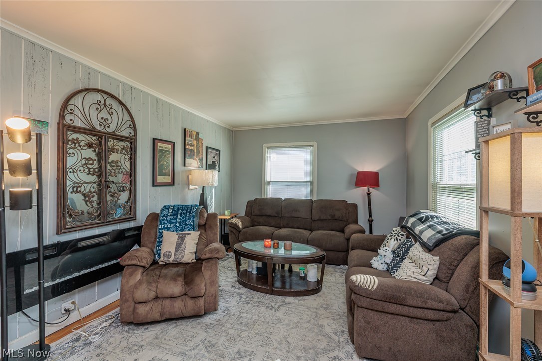 2415 E Ridgewood Drive Seven Hills OH 44131