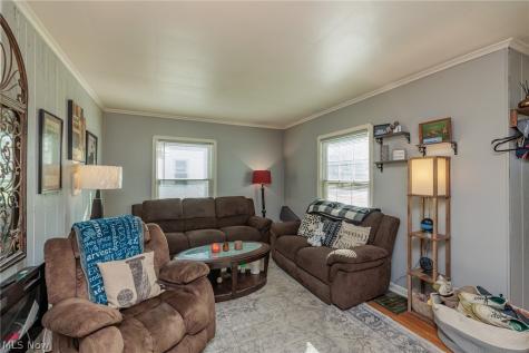 2415 E Ridgewood Drive Seven Hills OH 44131