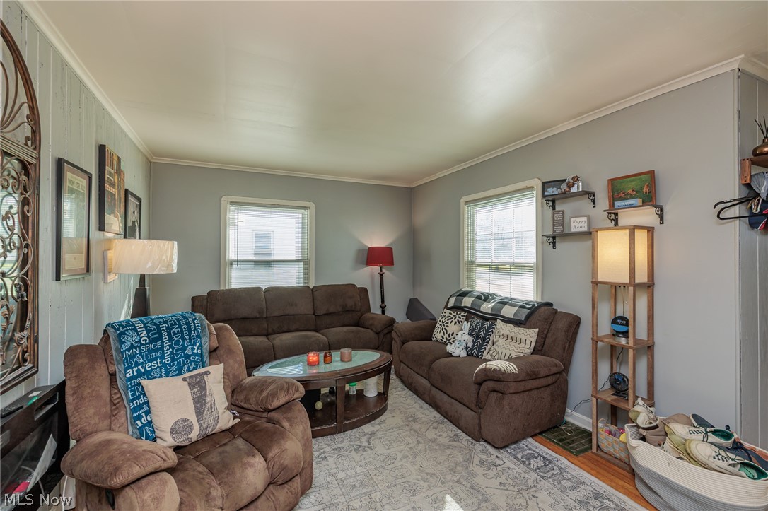 2415 E Ridgewood Drive Seven Hills OH 44131