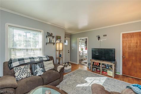 2415 E Ridgewood Drive Seven Hills OH 44131