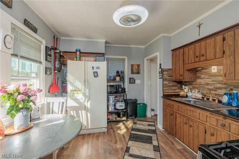 2415 E Ridgewood Drive Seven Hills OH 44131