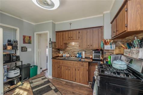 2415 E Ridgewood Drive Seven Hills OH 44131