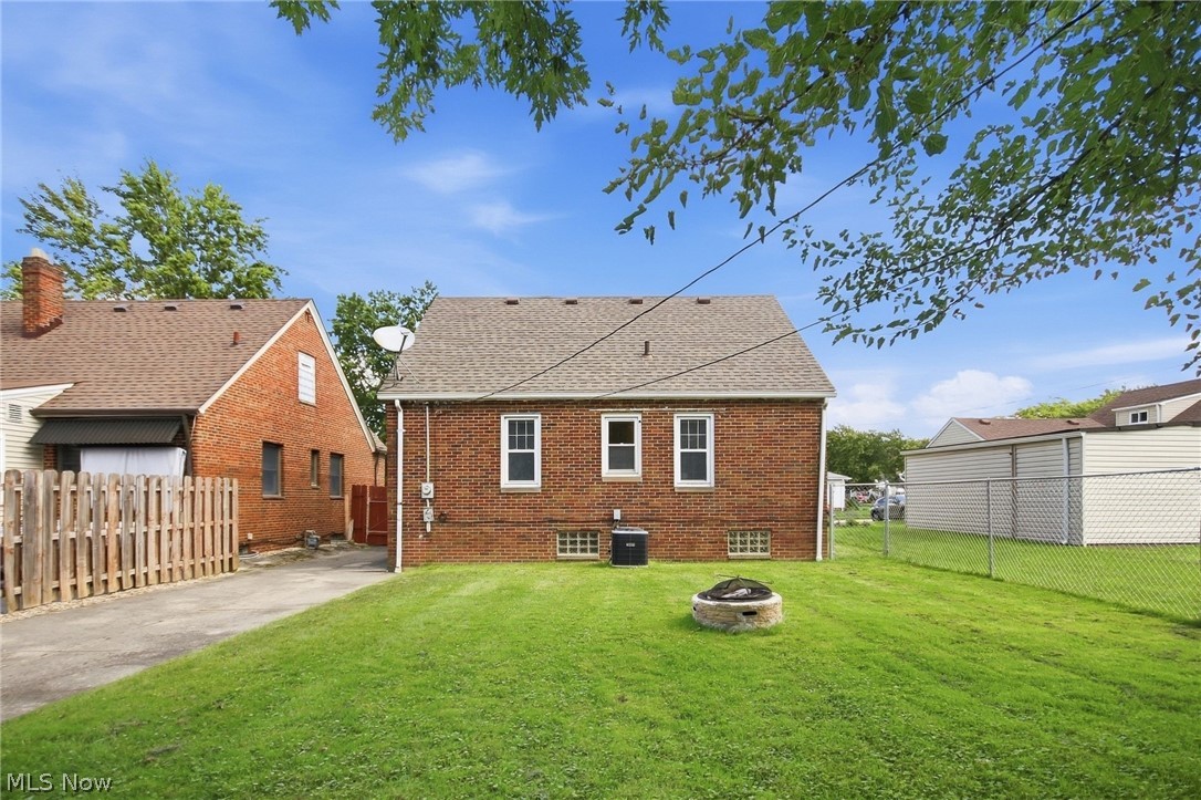 6404 Doncaster Avenue Parma OH 44129