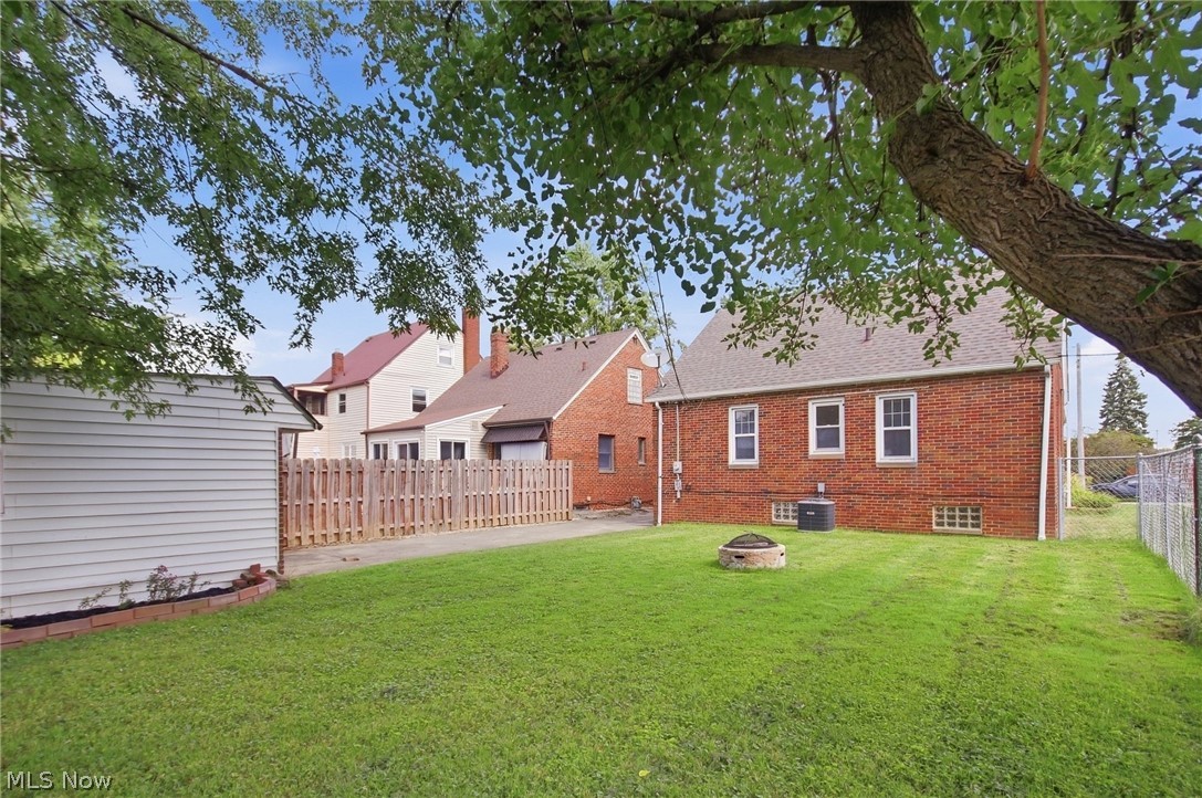 6404 Doncaster Avenue Parma OH 44129