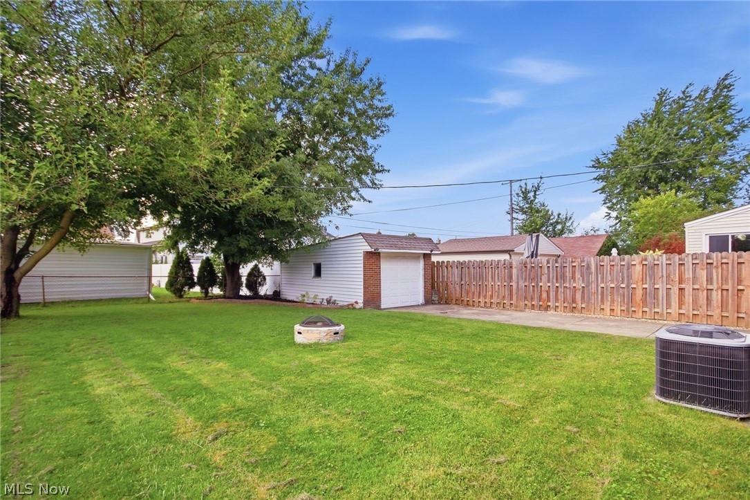 6404 Doncaster Avenue Parma OH 44129