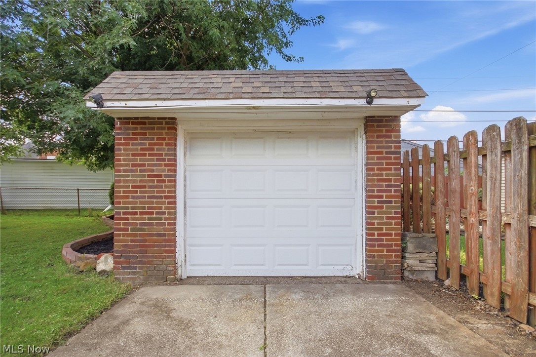 6404 Doncaster Avenue Parma OH 44129