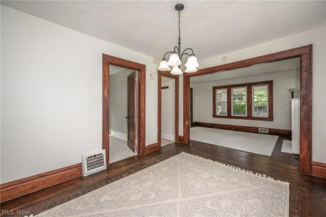 489 Marview Avenue Akron OH 44310