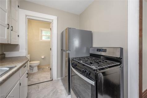 489 Marview Avenue Akron OH 44310
