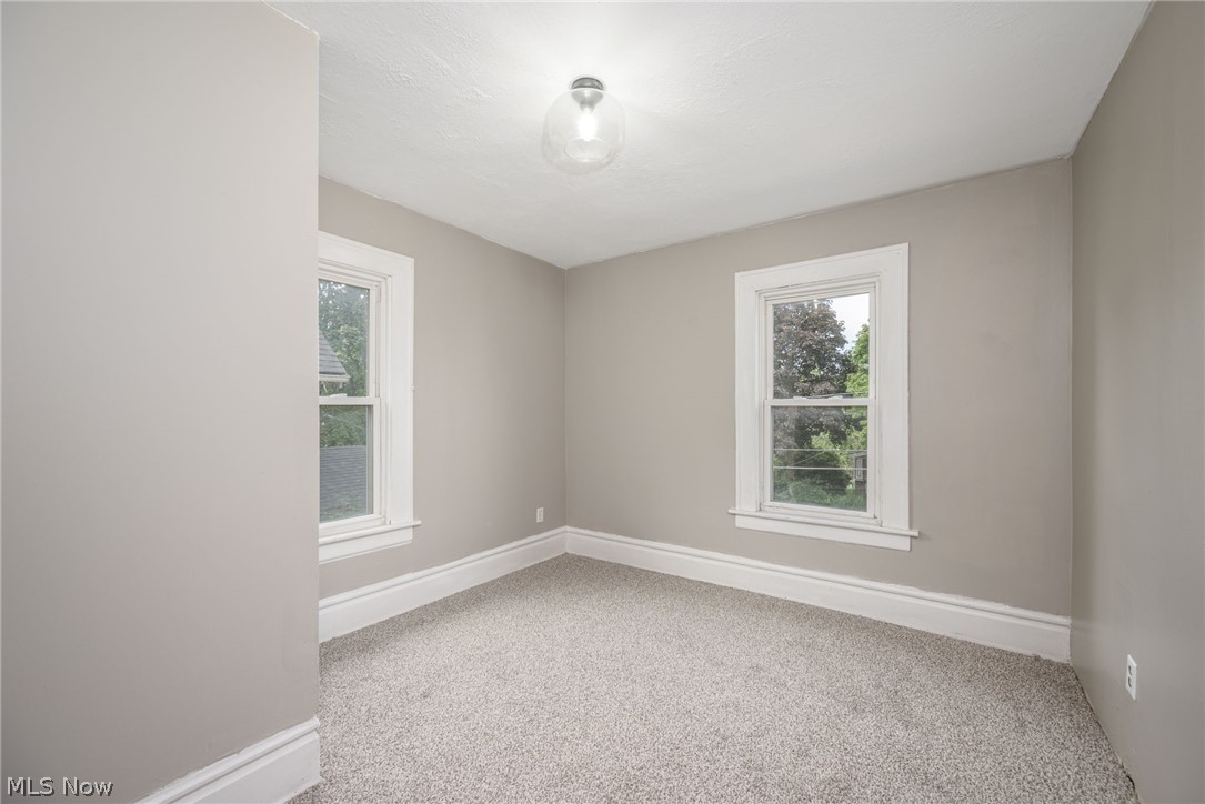 489 Marview Avenue Akron OH 44310