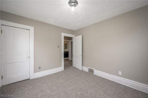489 Marview Avenue Akron OH 44310