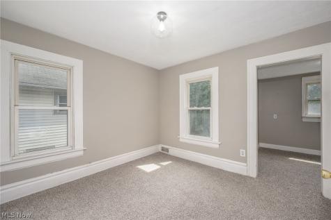 489 Marview Avenue Akron OH 44310