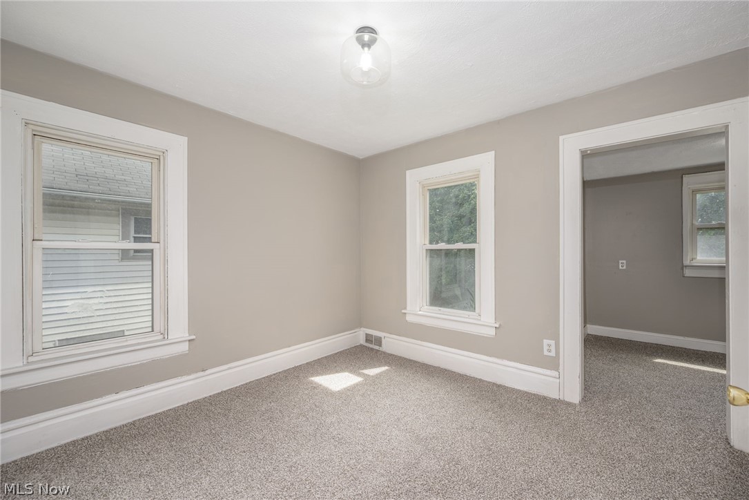 489 Marview Avenue Akron OH 44310