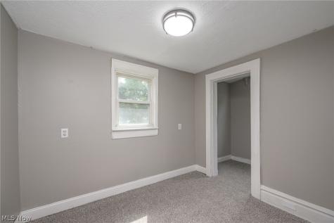 489 Marview Avenue Akron OH 44310