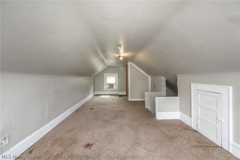 489 Marview Avenue Akron OH 44310