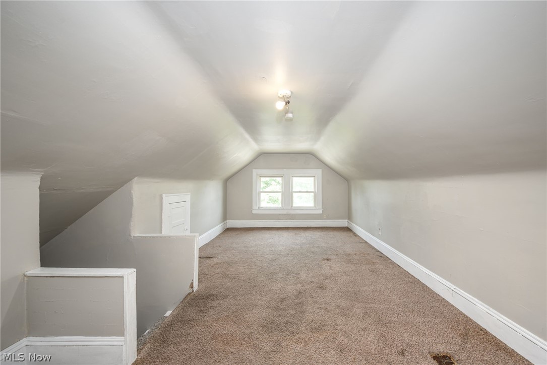 489 Marview Avenue Akron OH 44310