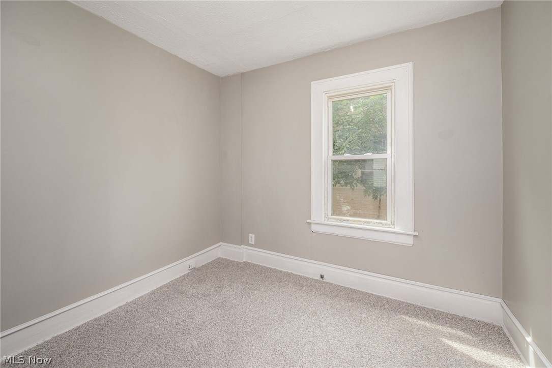 489 Marview Avenue Akron OH 44310