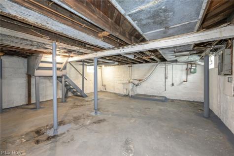 489 Marview Avenue Akron OH 44310