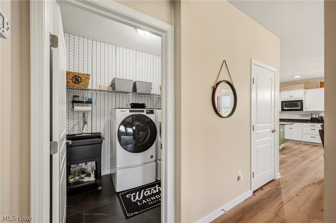 8009 Amberley Drive Mentor OH 44060