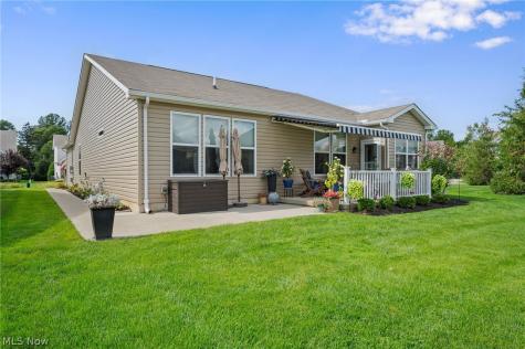 8009 Amberley Drive Mentor OH 44060