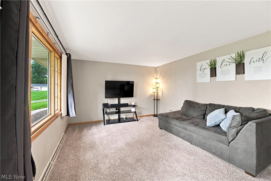 1715 Hillcrest Drive NW Dover OH 44622